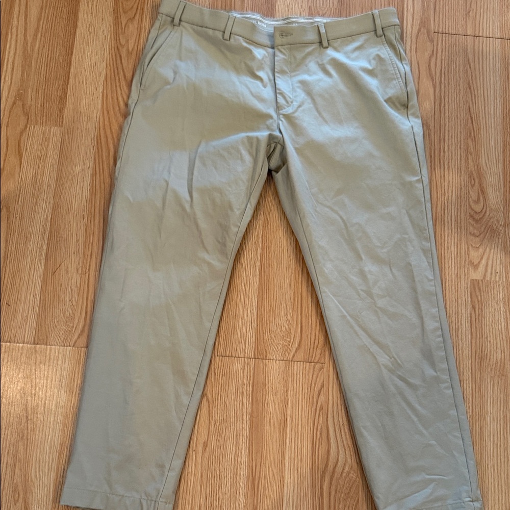 Micheal Kors Men's Khaki Dress Pants - Classic Straight Fit